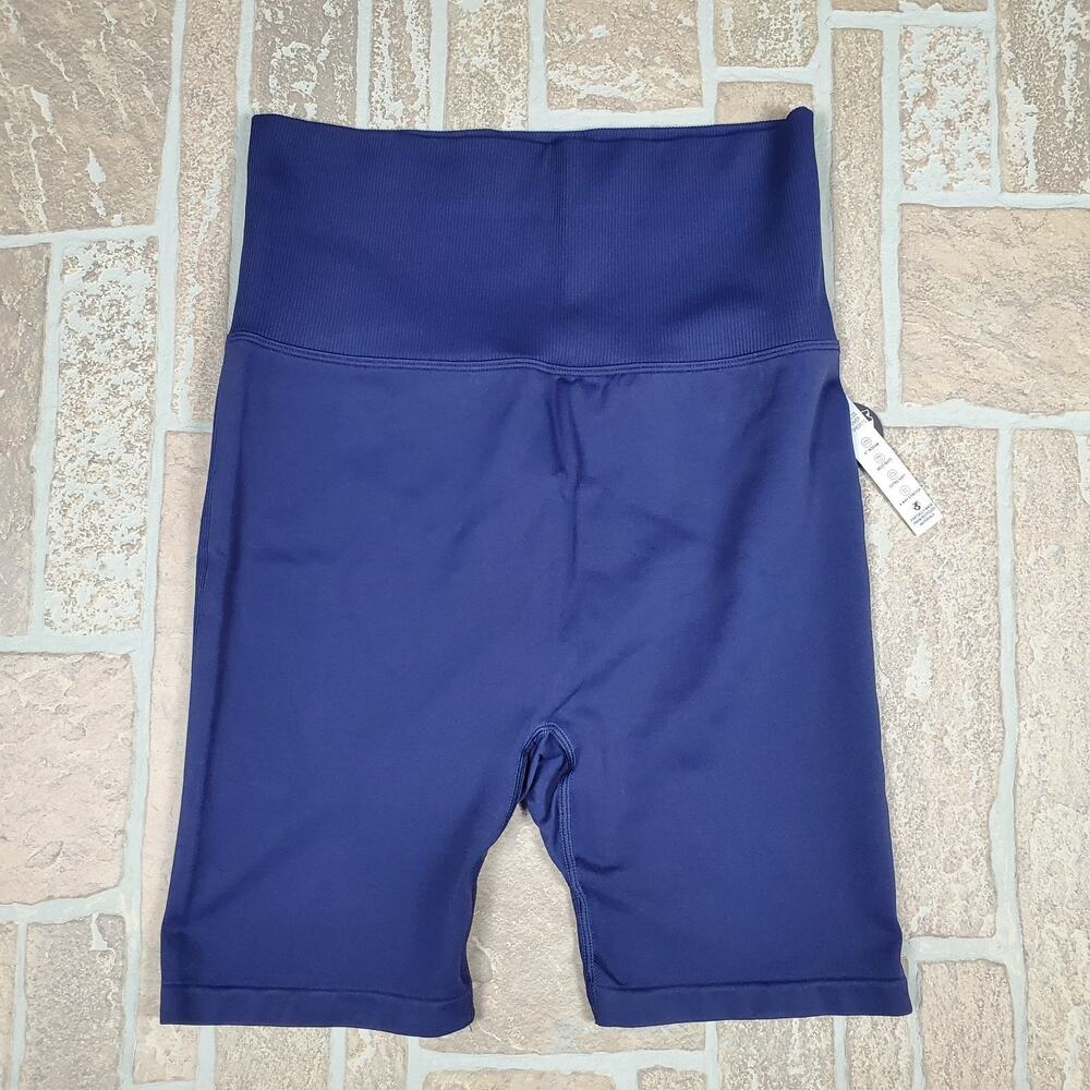 Pink Victoria's Secret Seamless Crossover Biker Shorts Blue Medium NWT